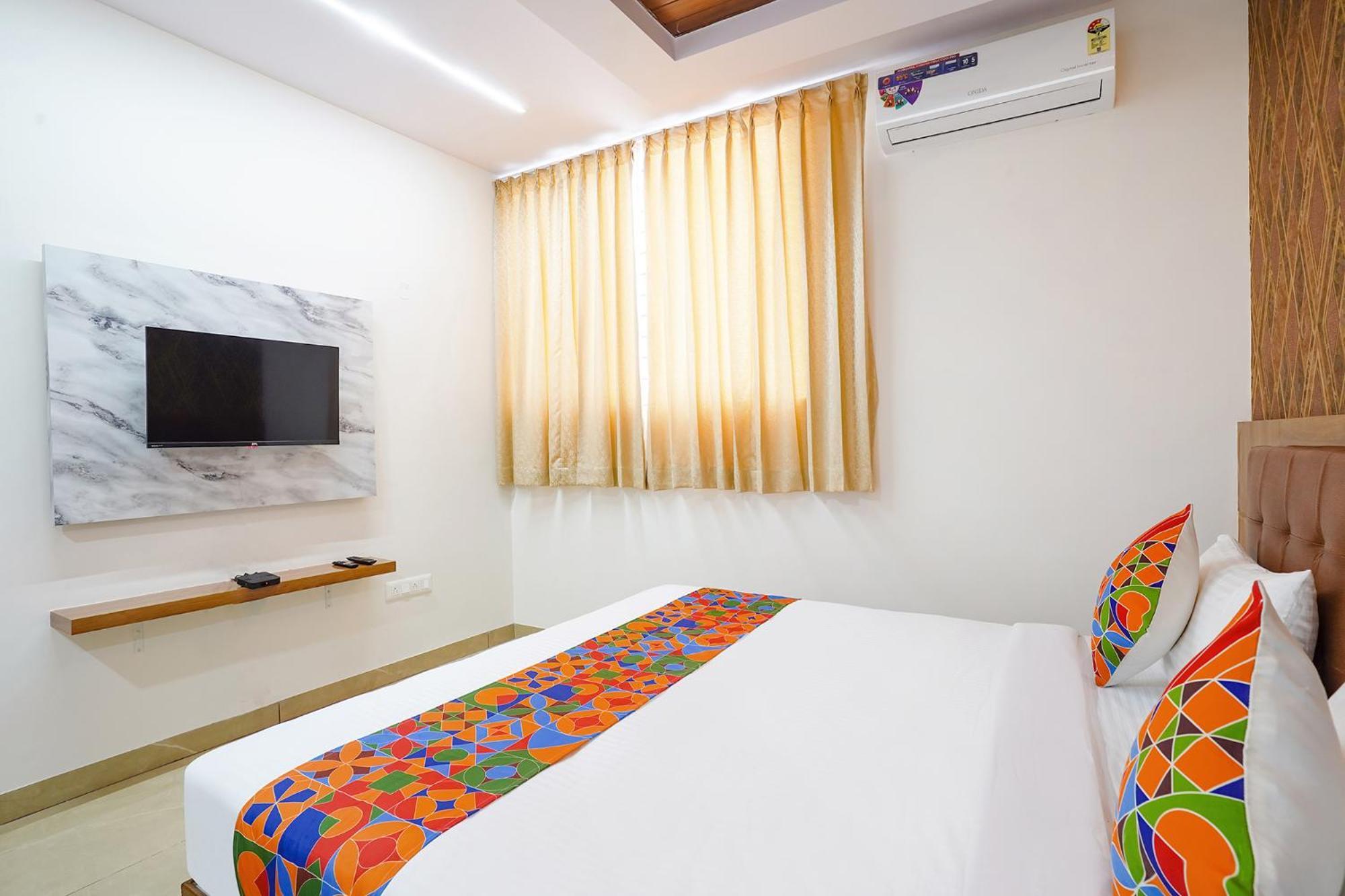 Fabhotel Platinum Palace - Nr Magadi Main Road Бангалор Экстерьер фото